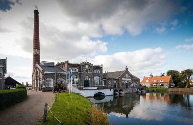 Kasteel Radboud en het Stoommachinemuseum